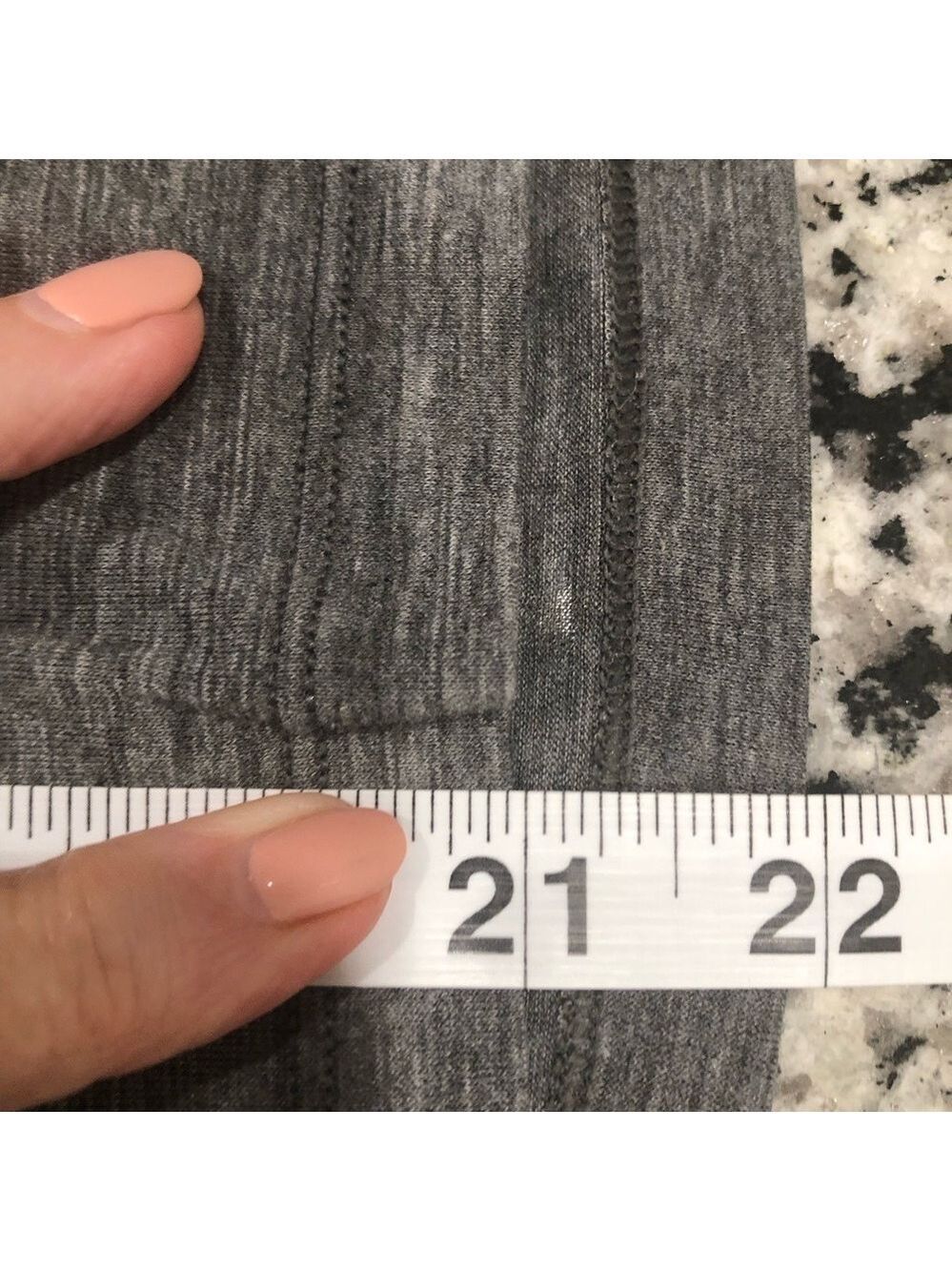 🍋 Lululemon Box It Out gray long sleeved top. Split back base layer - Picture 9 of 10